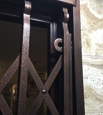 نکات مهم هنگام نصب درب آکارئونی ضد سرقت برای آپارتمان